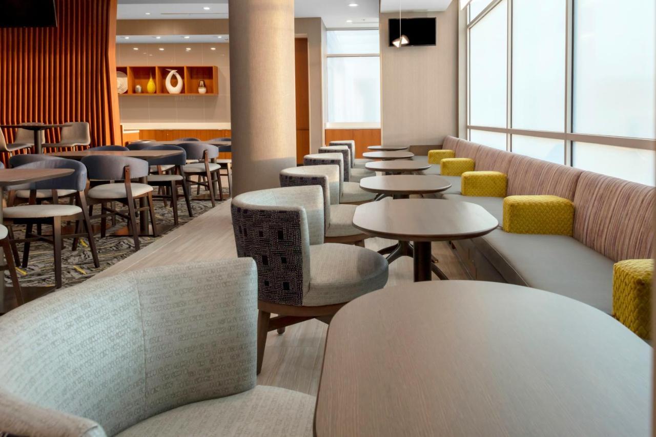 Springhill Suites Kansas City Airport Εξωτερικό φωτογραφία