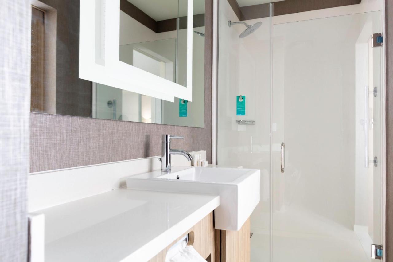 Springhill Suites Kansas City Airport Εξωτερικό φωτογραφία