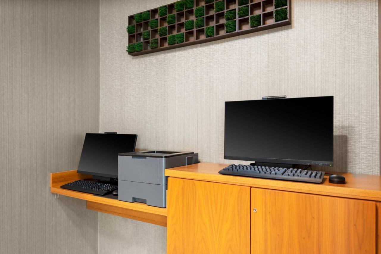 Springhill Suites Kansas City Airport Εξωτερικό φωτογραφία