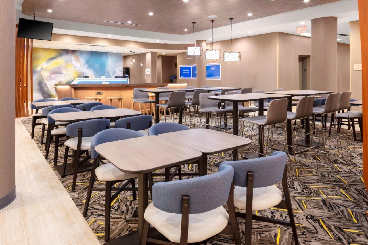 Springhill Suites Kansas City Airport Εξωτερικό φωτογραφία